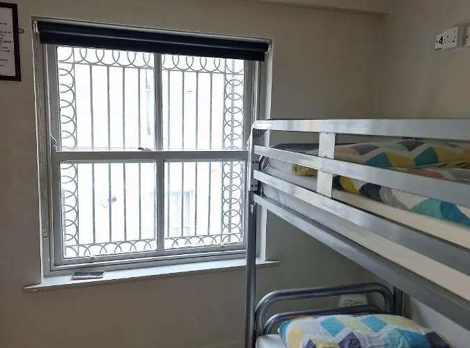 Auberge de jeunesse Bru Bar & *